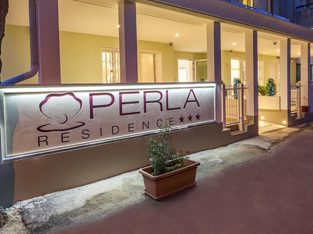 Perla Aparthotel