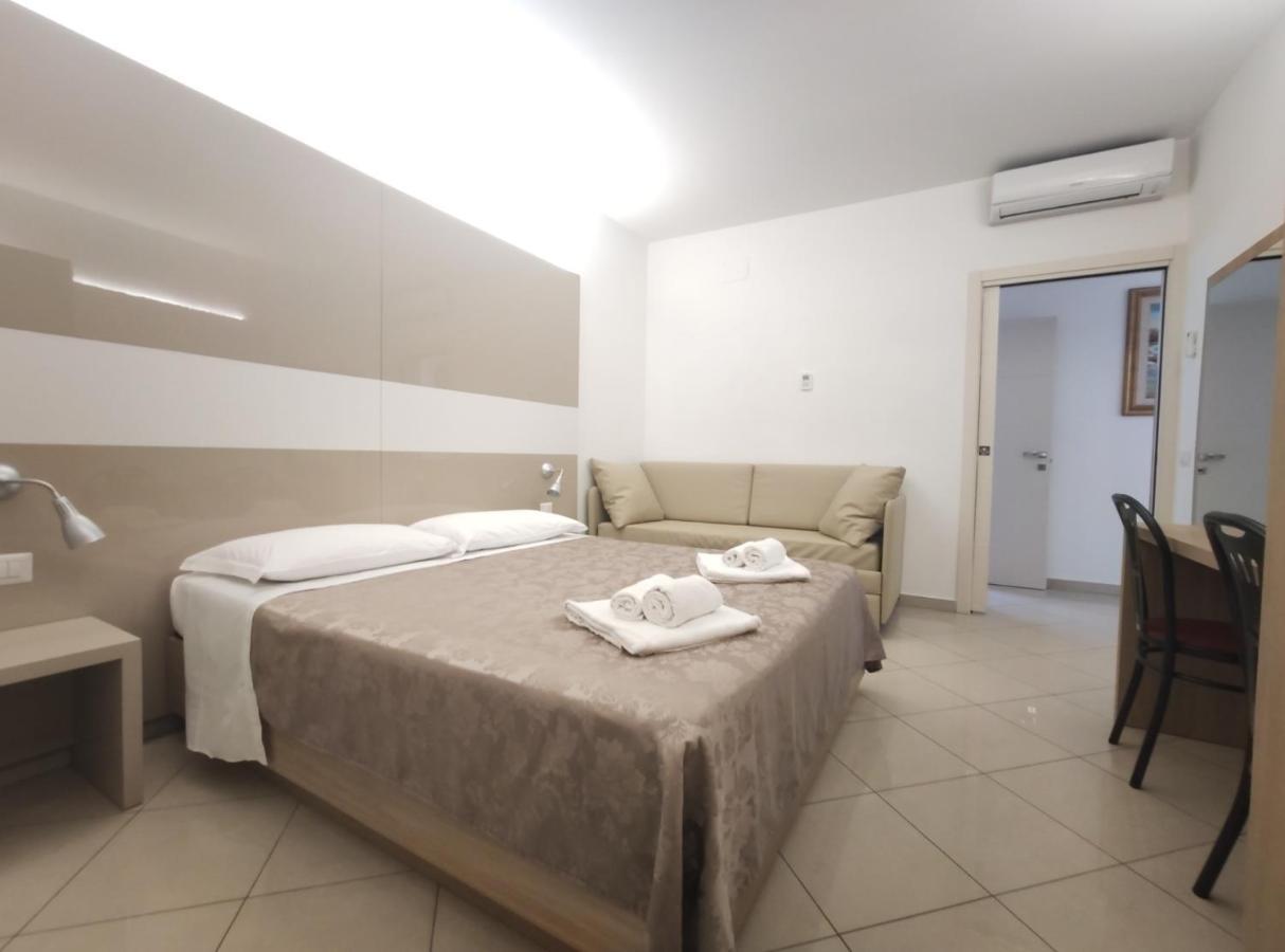 Perla Apartahotel