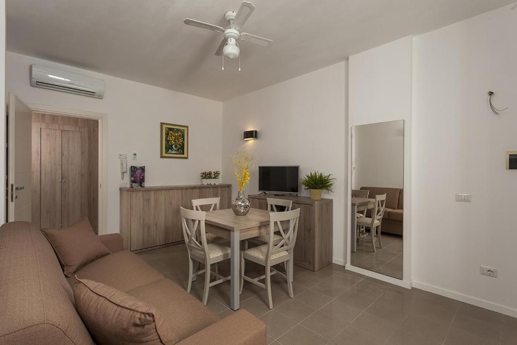 Perla Apartahotel 2*